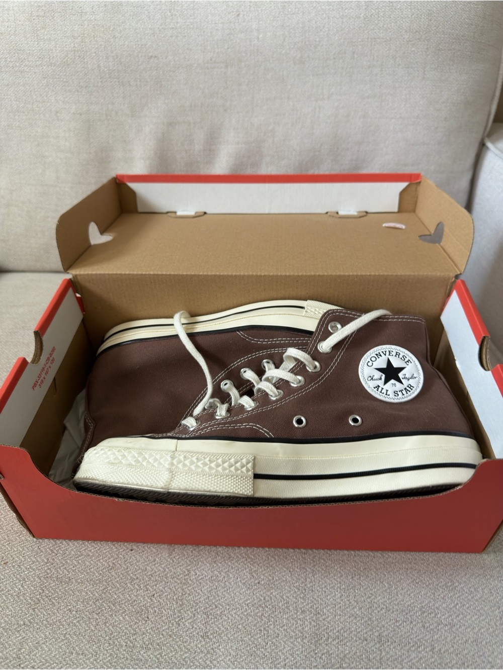Converse Red Shoe Box with White Logo - Picture 7 of 9